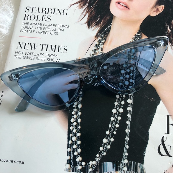 ⚡️Sale ⚡️Blue Translucent Cat Eye Sunglasses - Picture 2 of 3